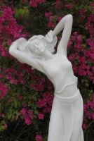 Poppy - 80 Statue